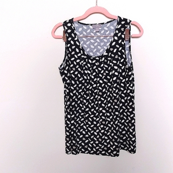 J Jill Wearever Collection Black & White Feather Print Sleeveless Scoop Neck Top - Picture 1 of 8